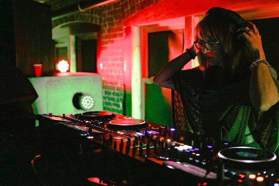bribytes performing