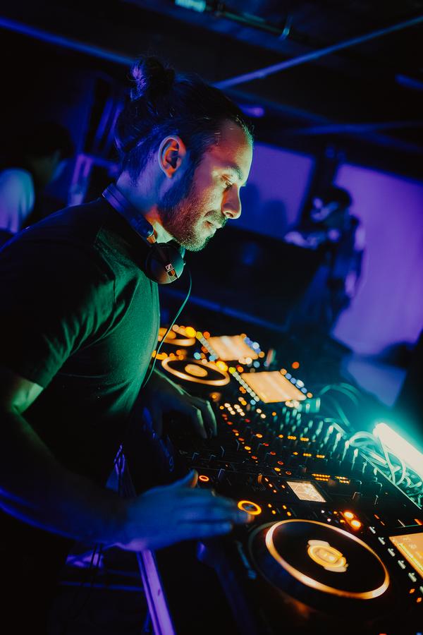 Max Lagardi live